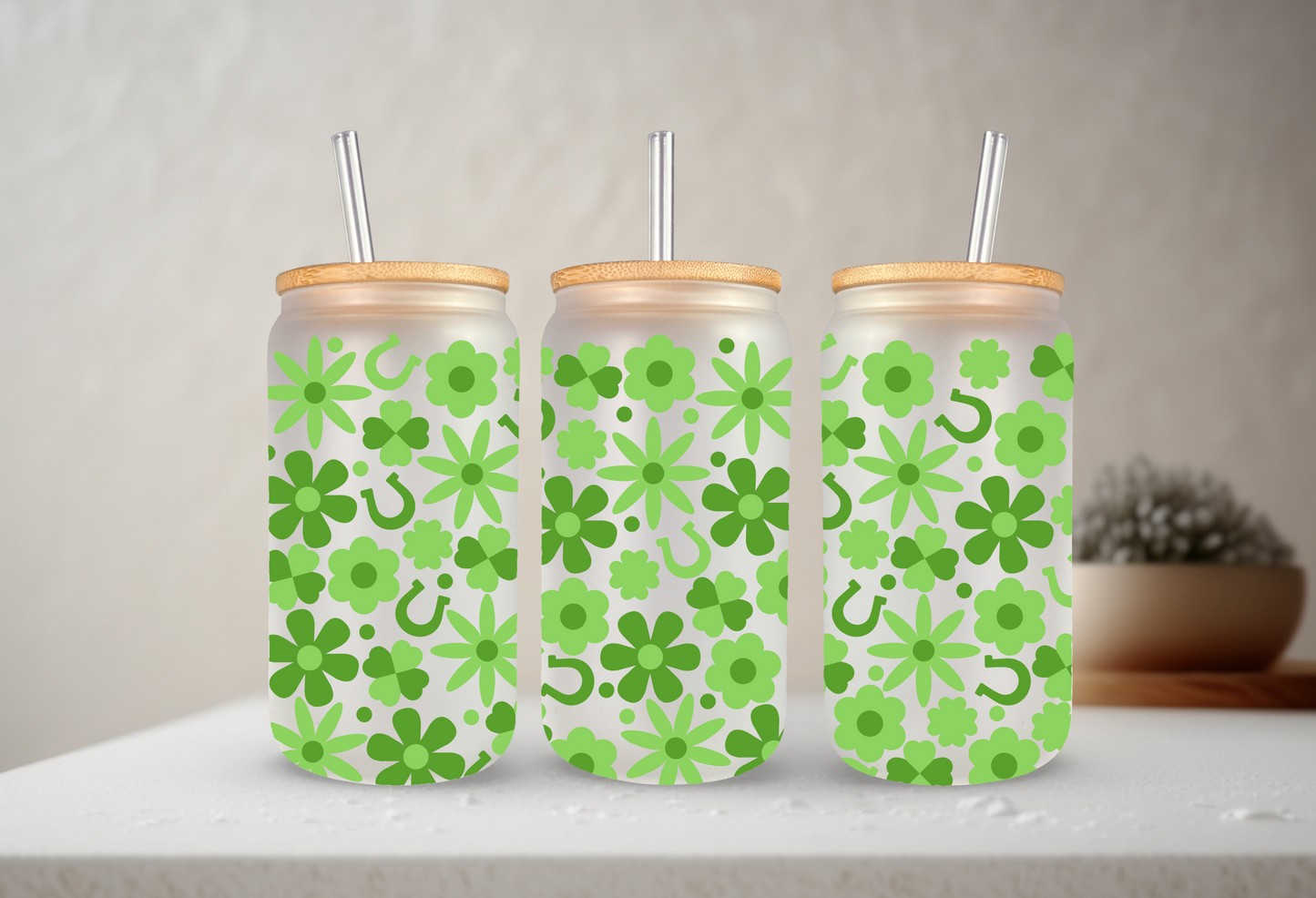 Groovy St. Patrick's Day | VINYL | 20 oz Libbey Can Glass with Bamboo Lid & Straw