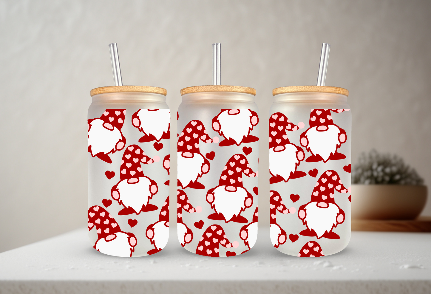 Valentine's Gnomes | VINYL | 20 oz Libbey Can Glass with Bamboo Lid & Straw