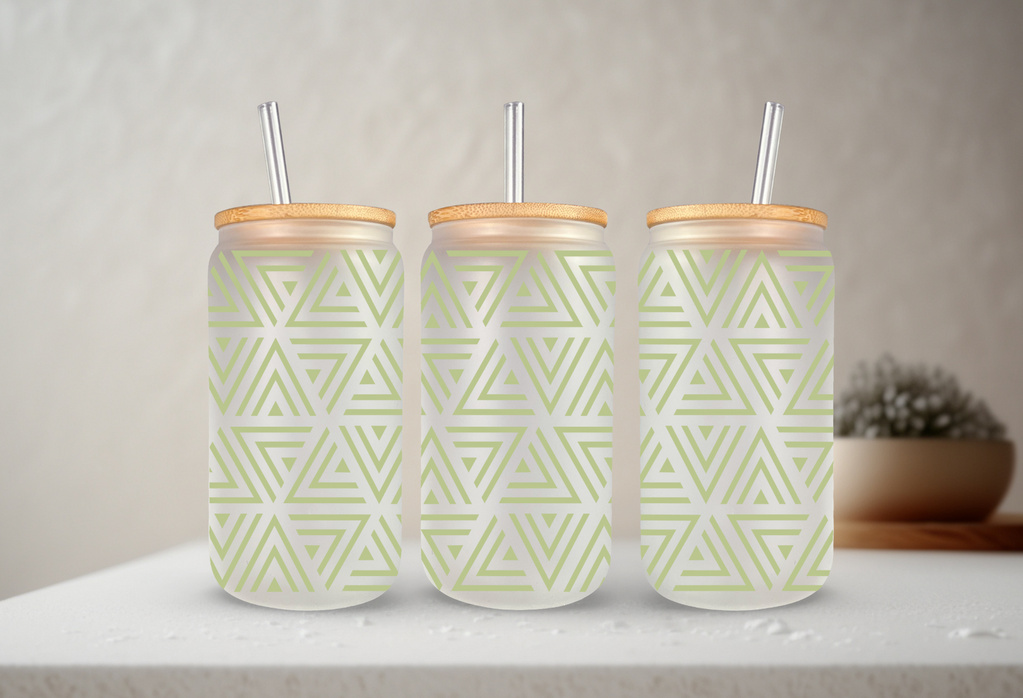 Geometric Triangles | UVDTF | 20 oz Libbey Can Glass with Bamboo Lid & Straw