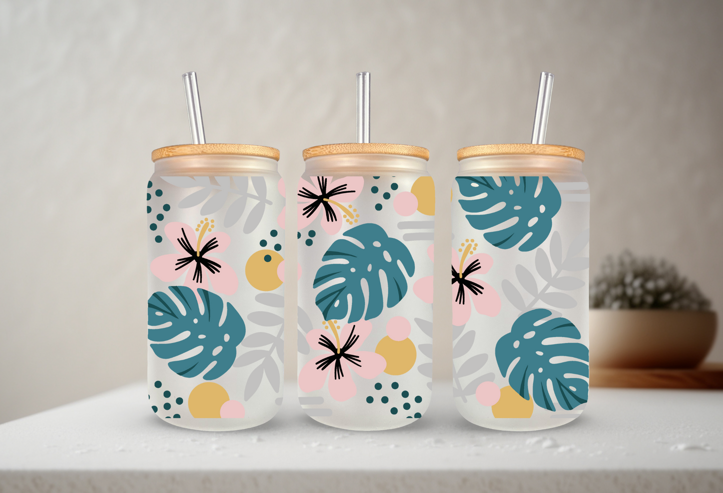 Hawaiian Floral | UVDTF | 20 oz Libbey Can Glass with Bamboo Lid & Straw
