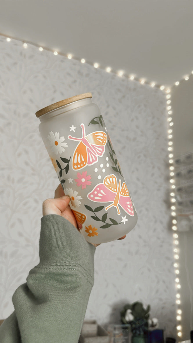 Spring Butterfly | VINYL | 20 oz Libbey Can Glass with Bamboo Lid & Straw