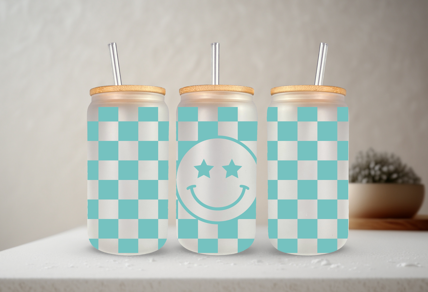 Checkered Smiley | UVDTF | 20 oz Libbey Can Glass with Bamboo Lid & Straw