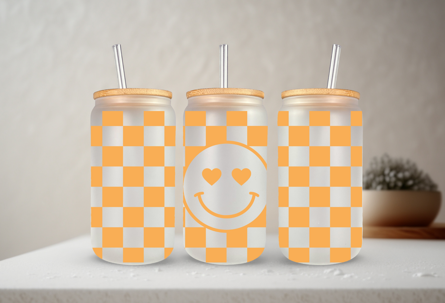 Checkered Smiley | UVDTF | 20 oz Libbey Can Glass with Bamboo Lid & Straw