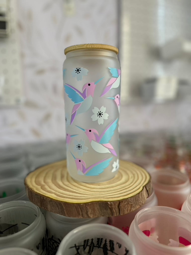 Hummingbirds | VINYL | 20 oz Libbey Can Glass with Bamboo Lid & Straw