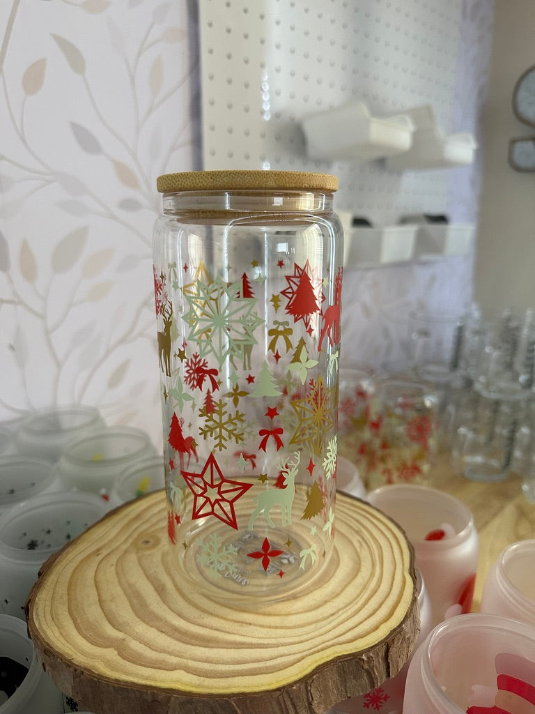 Geometric Christmas | VINYL | 20 oz Libbey Can Glass with Bamboo Lid & Straw