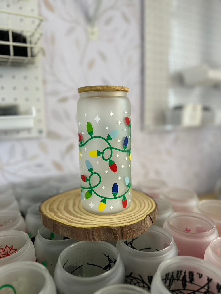 Christmas Lights | VINYL | 20 oz Libbey Can Glass with Bamboo Lid & Straw