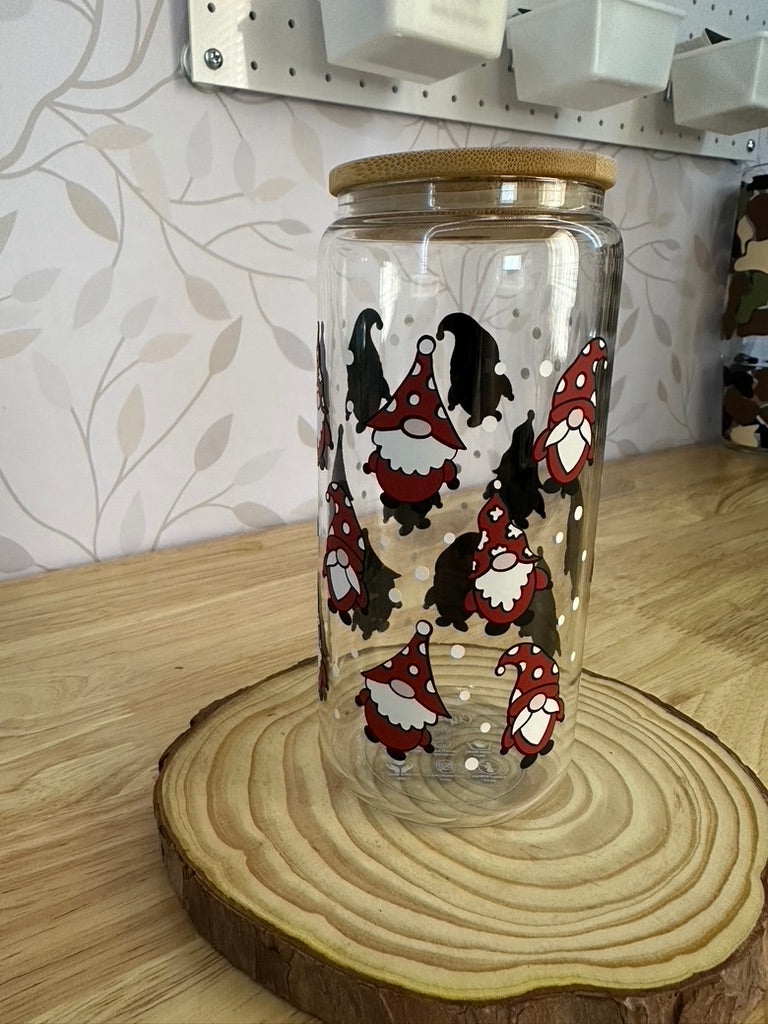 Santa Gnomes | VINYL | 20 oz Libbey Can Glass with Bamboo Lid & Straw