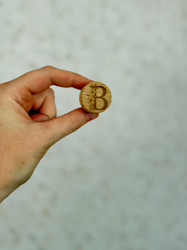 Floral Monogram | ENGRAVED | Wine Bottle Stopper
