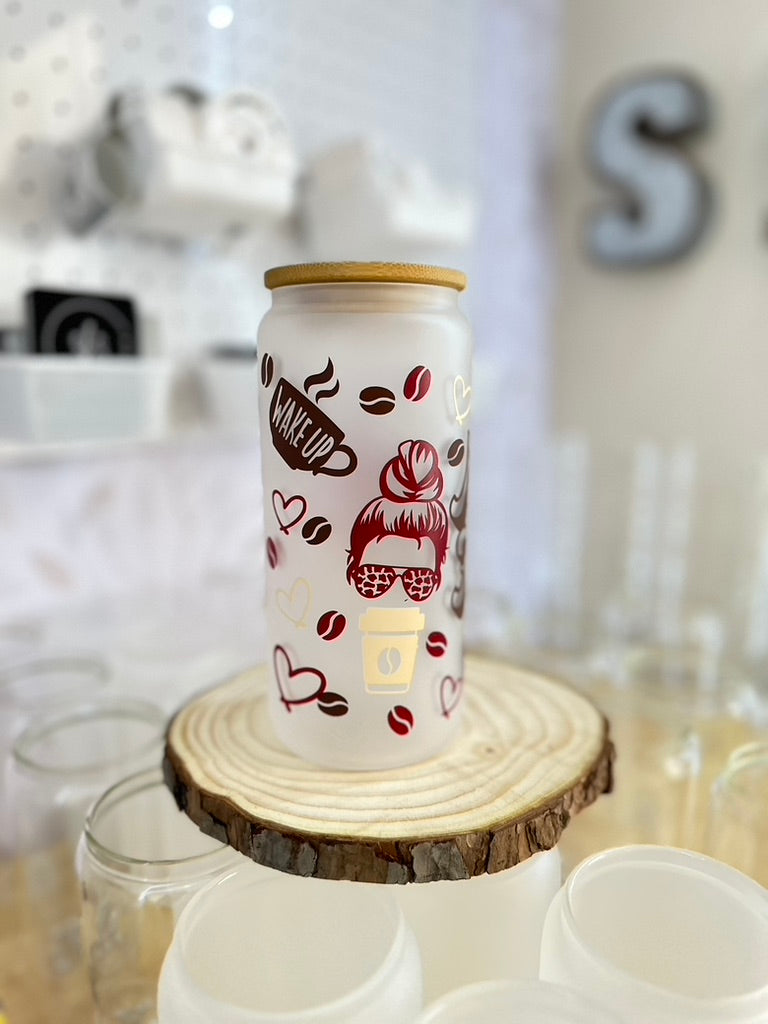 Mom Fuel - Coffee | VINYL | 20 oz Libbey Can Glass with Bamboo Lid & Straw