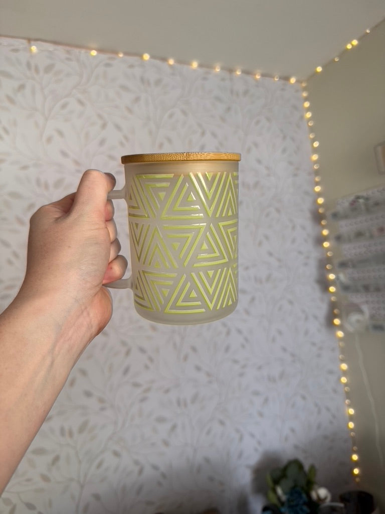 Geometric Triangles | UVDTF | 15oz Mug with Handle, Bamboo Lid & Straw