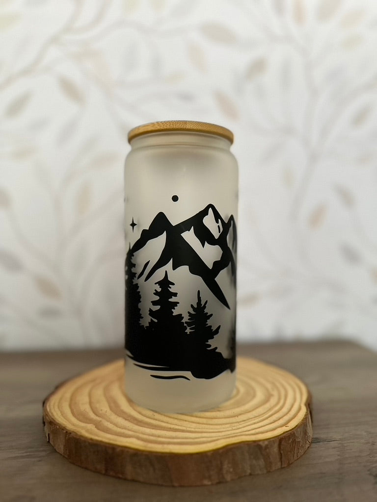 Mountain | VINYL | 20 oz Libbey Can Glass with Bamboo Lid & Straw