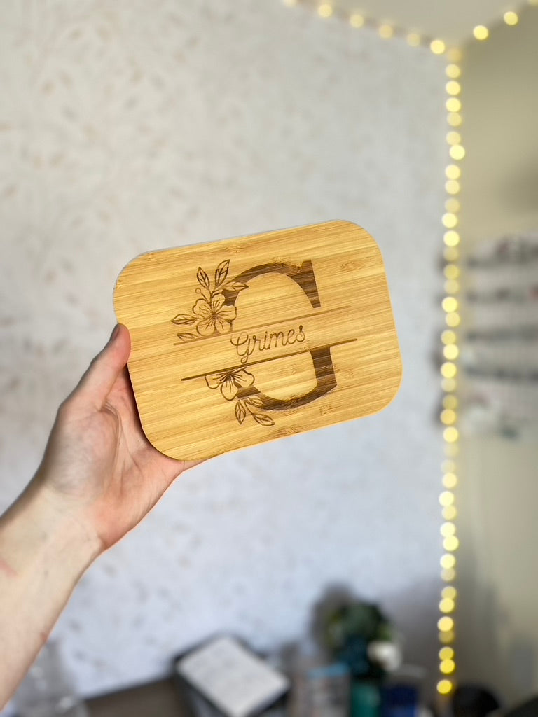 PERSONALIZED Floral Monogram | ENGRAVED | 36oz Glass Food Storage Container with Bamboo Lid