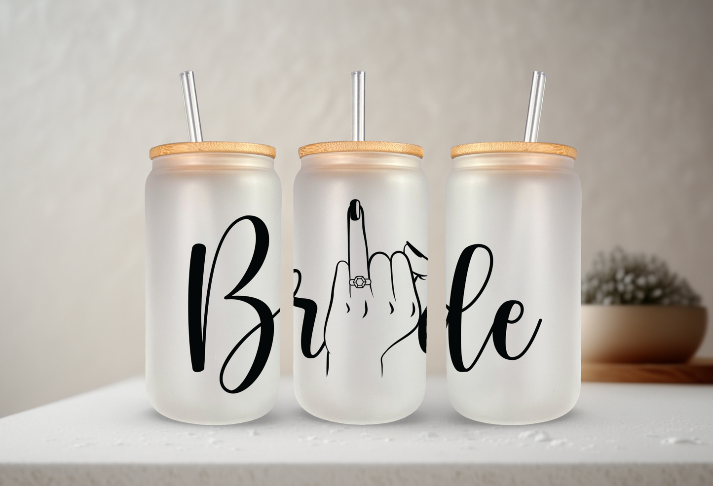 Bride Ring Finger | UVDTF | 20 oz Libbey Can Glass with Bamboo Lid & Straw