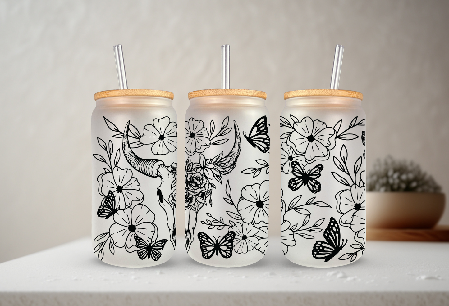 Floral Bull Skull | VINYL | 20 oz Libbey Can Glass with Bamboo Lid & Straw