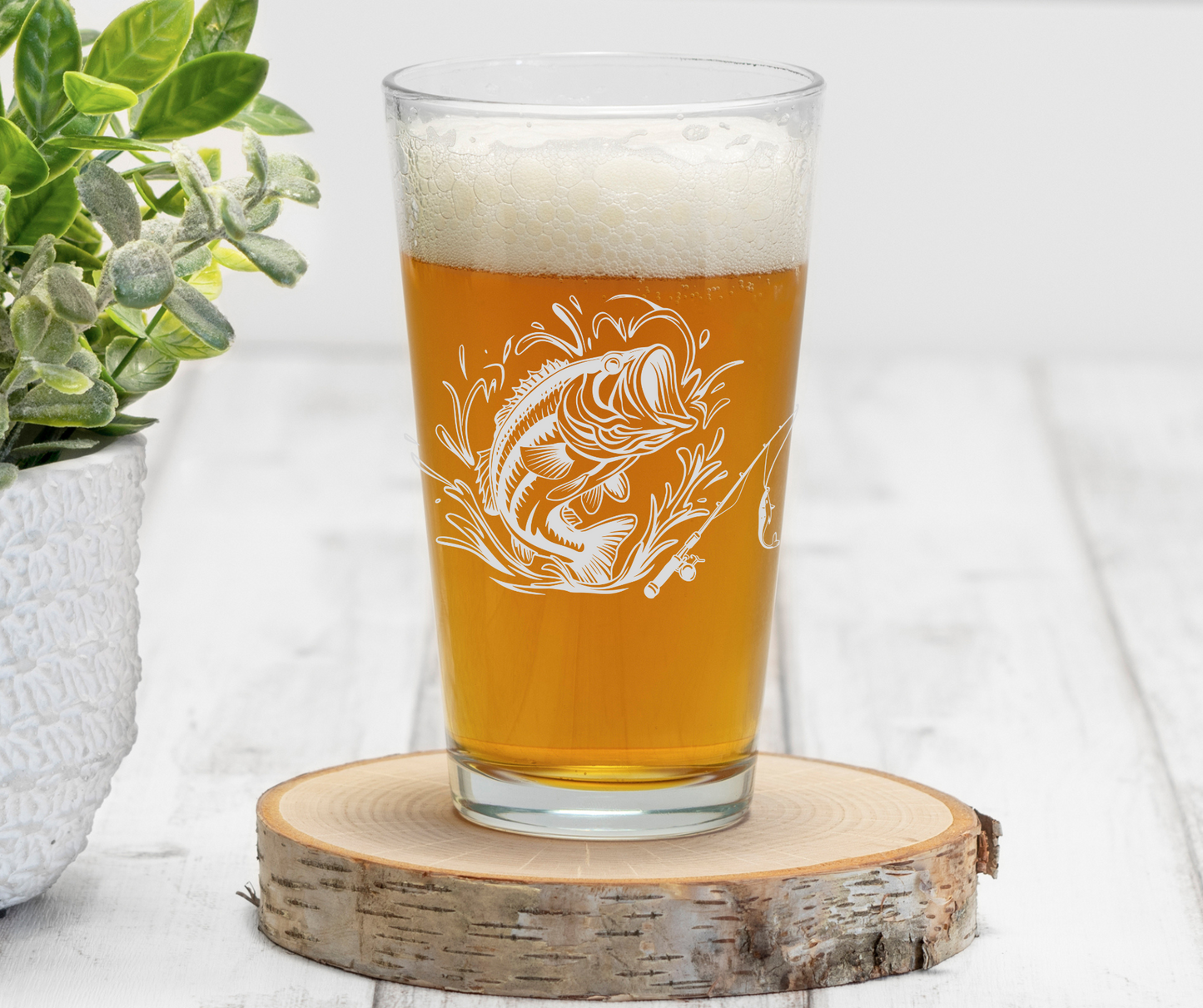 Fish | ENGRAVED | 16 oz Pint Glass