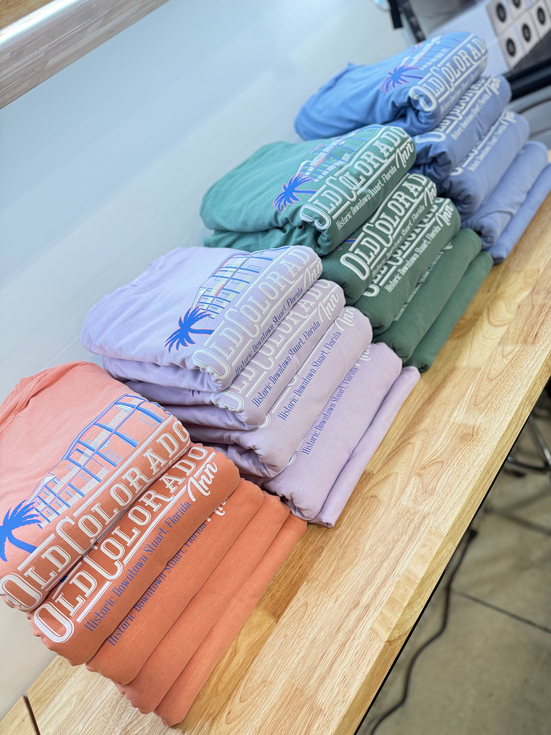 How to Choose the Best Custom Apparel for Your Small Business