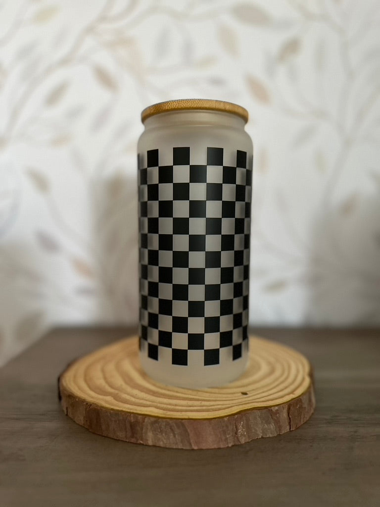 Checkered Pattern | VINYL | 20 oz Libbey Can Glass with Bamboo Lid & Straw