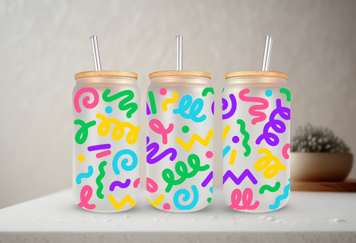 Colorful Doodles | VINYL | 20 oz Libbey Can Glass with Bamboo Lid & Straw