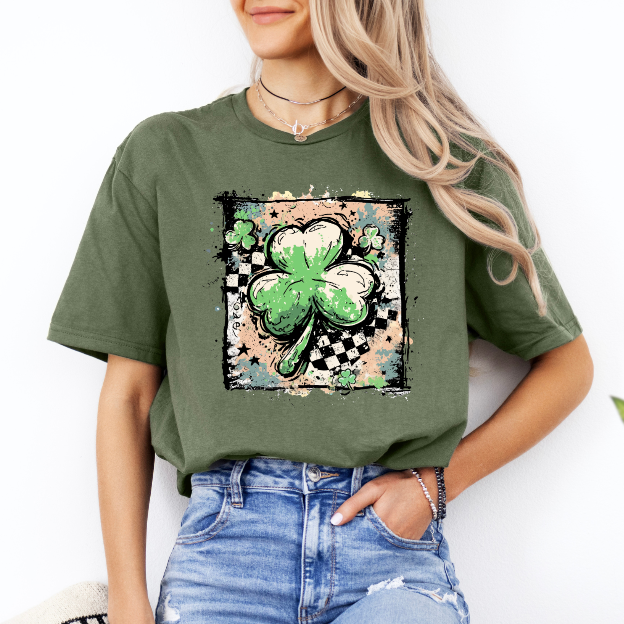 Grunge Clover | Unisex T-Shirt [GILDAN]