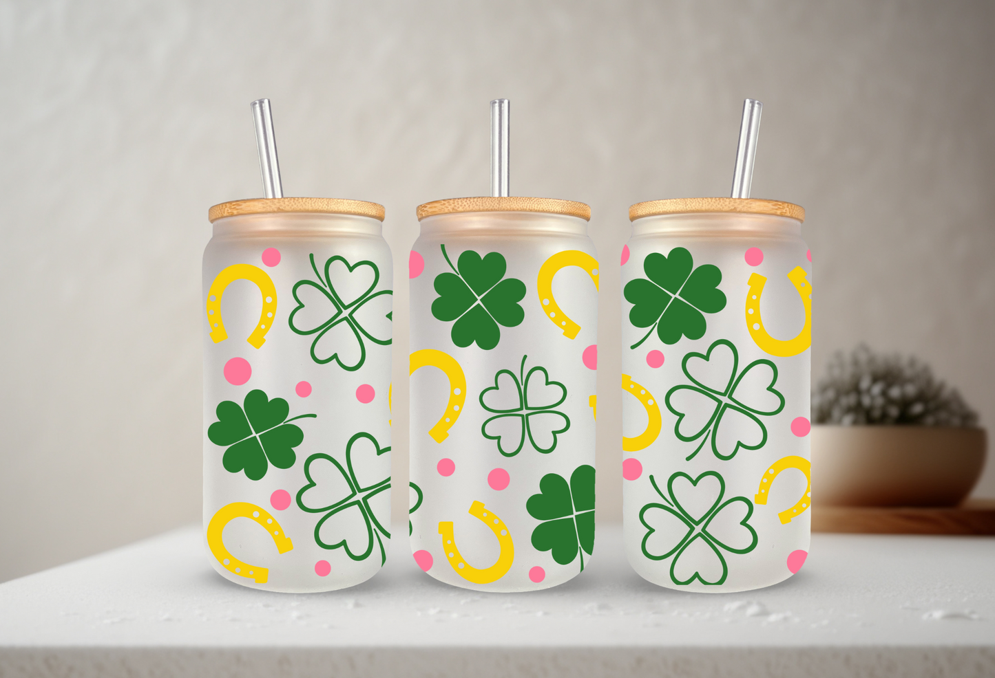 St. Patty's Luck | VINYL | 20 oz Libbey Can Glass with Bamboo Lid & Straw