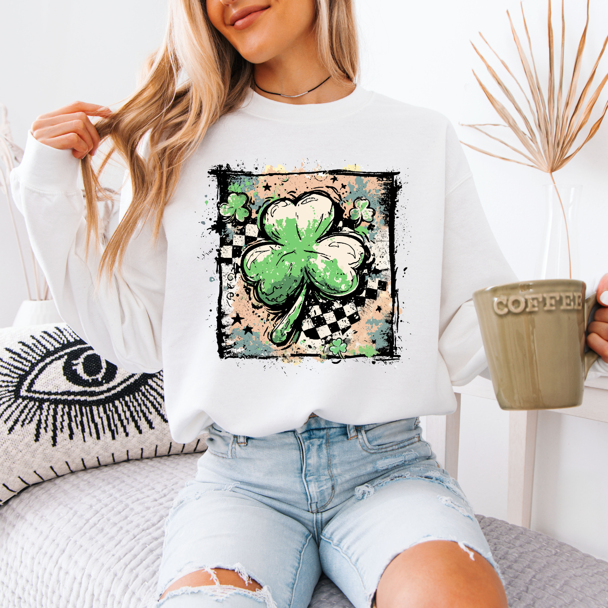 Grunge Clover | Unisex Crewneck Sweatshirt [GILDAN]