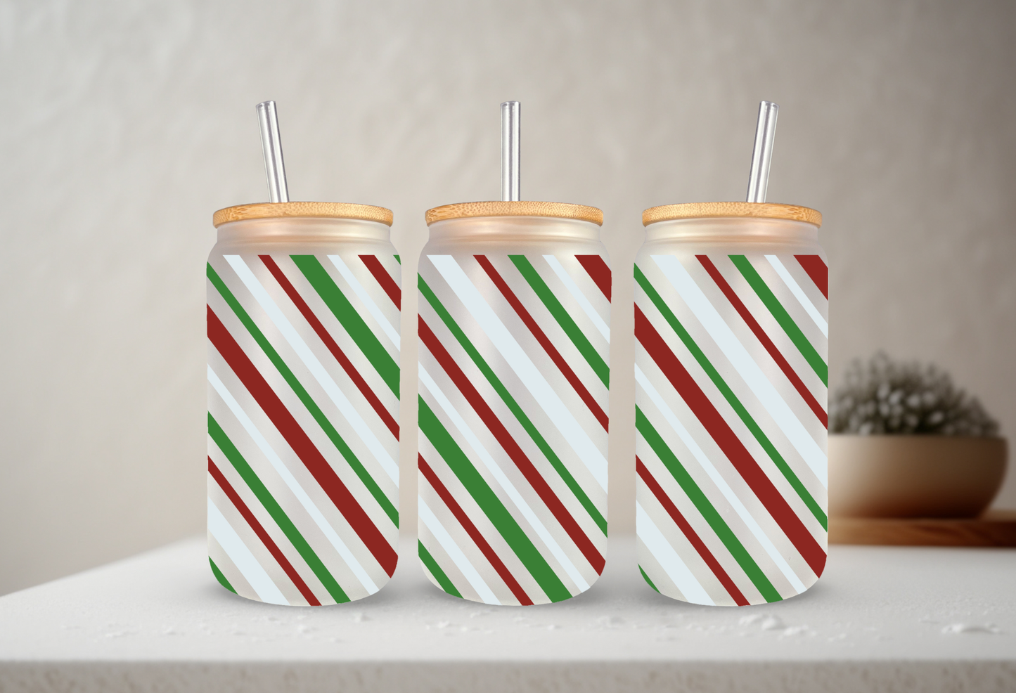 Christmas Stripes | VINYL | 20 oz Libbey Can Glass with Bamboo Lid & Straw