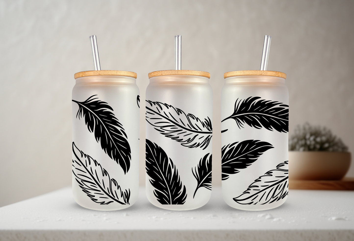 Feathers | VINYL | 20 oz Libbey Can Glass with Bamboo Lid & Straw