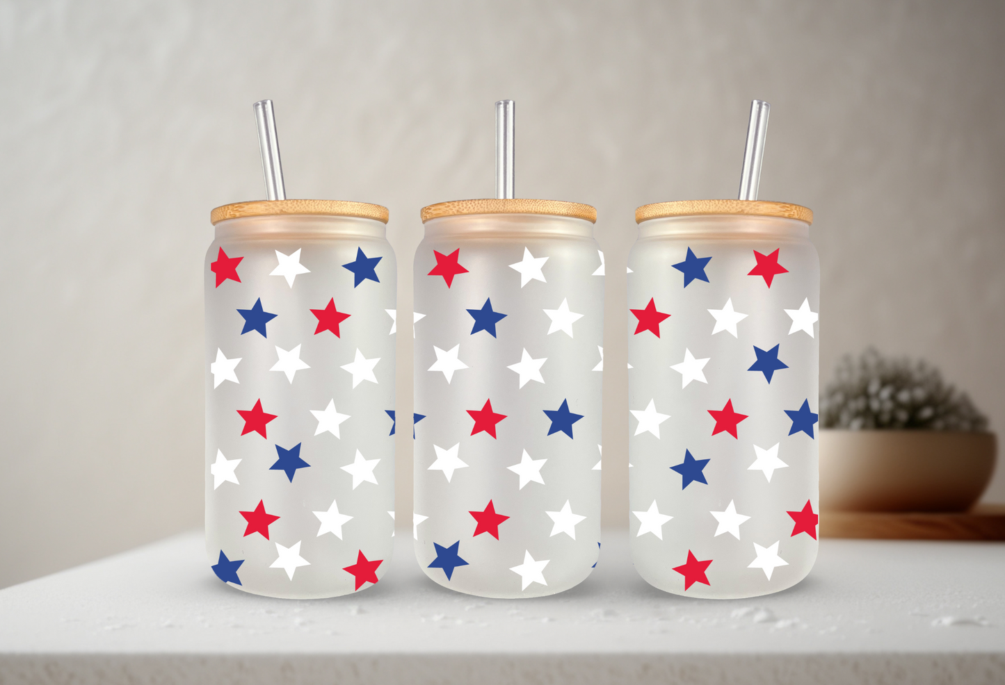 Patriotic Stars | VINYL | 20 oz Libbey Can Glass with Bamboo Lid & Straw