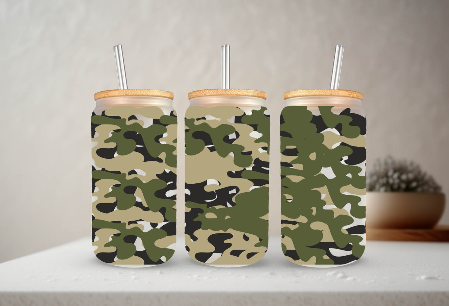 Camouflage | VINYL | 20 oz Libbey Can Glass with Bamboo Lid & Straw