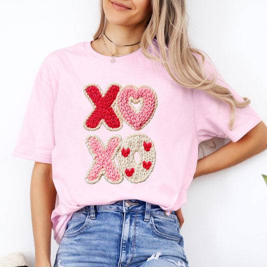 XOXO Faux Knit | Unisex T-Shirt [GILDAN]