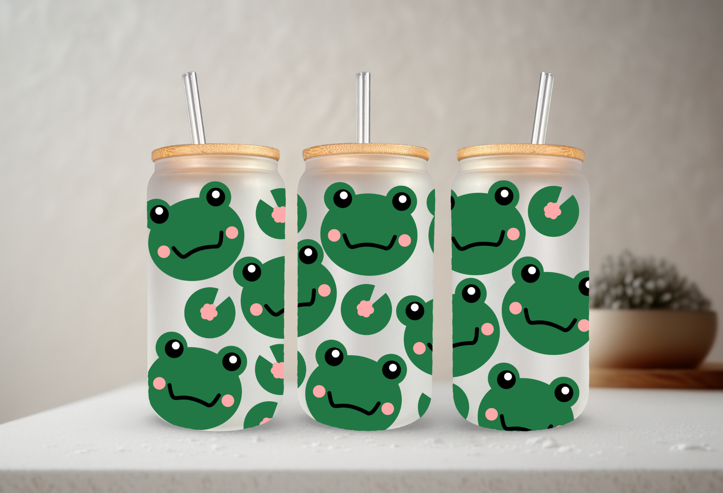 Frogs | VINYL | 20 oz Libbey Can Glass with Bamboo Lid & Straw