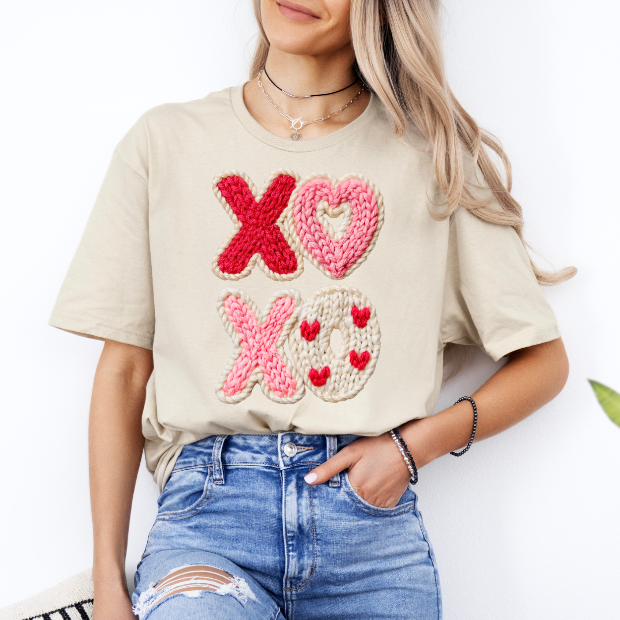 XOXO Faux Knit | Unisex T-Shirt [GILDAN]