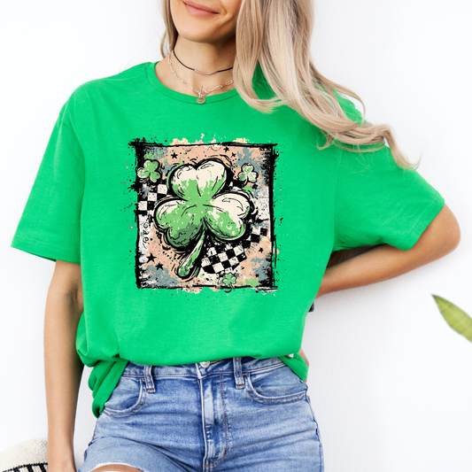 Grunge Clover | Unisex T-Shirt [GILDAN]